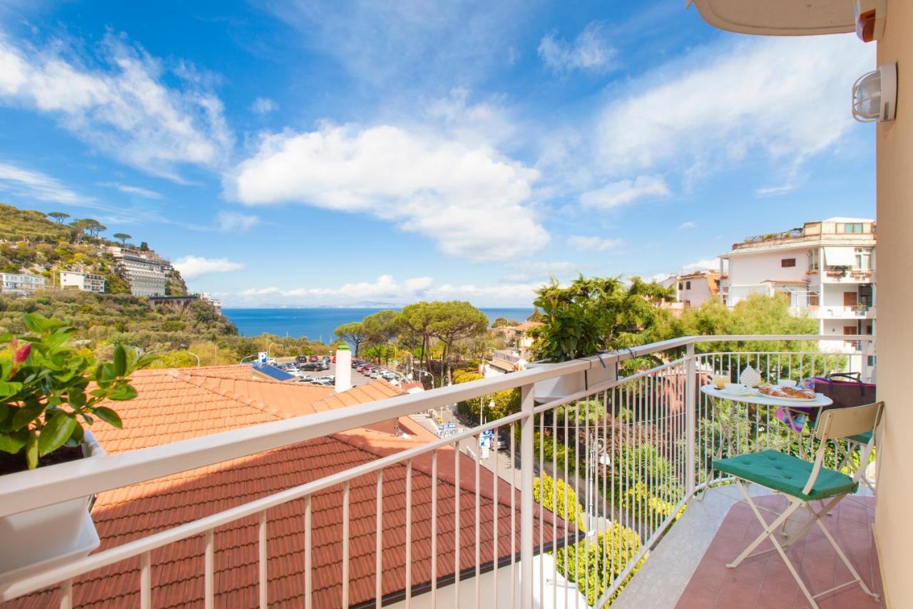 Sorrentovibes - Luxury Home Sea View & Jacuzzi In Sorrento Centre Ngoại thất bức ảnh