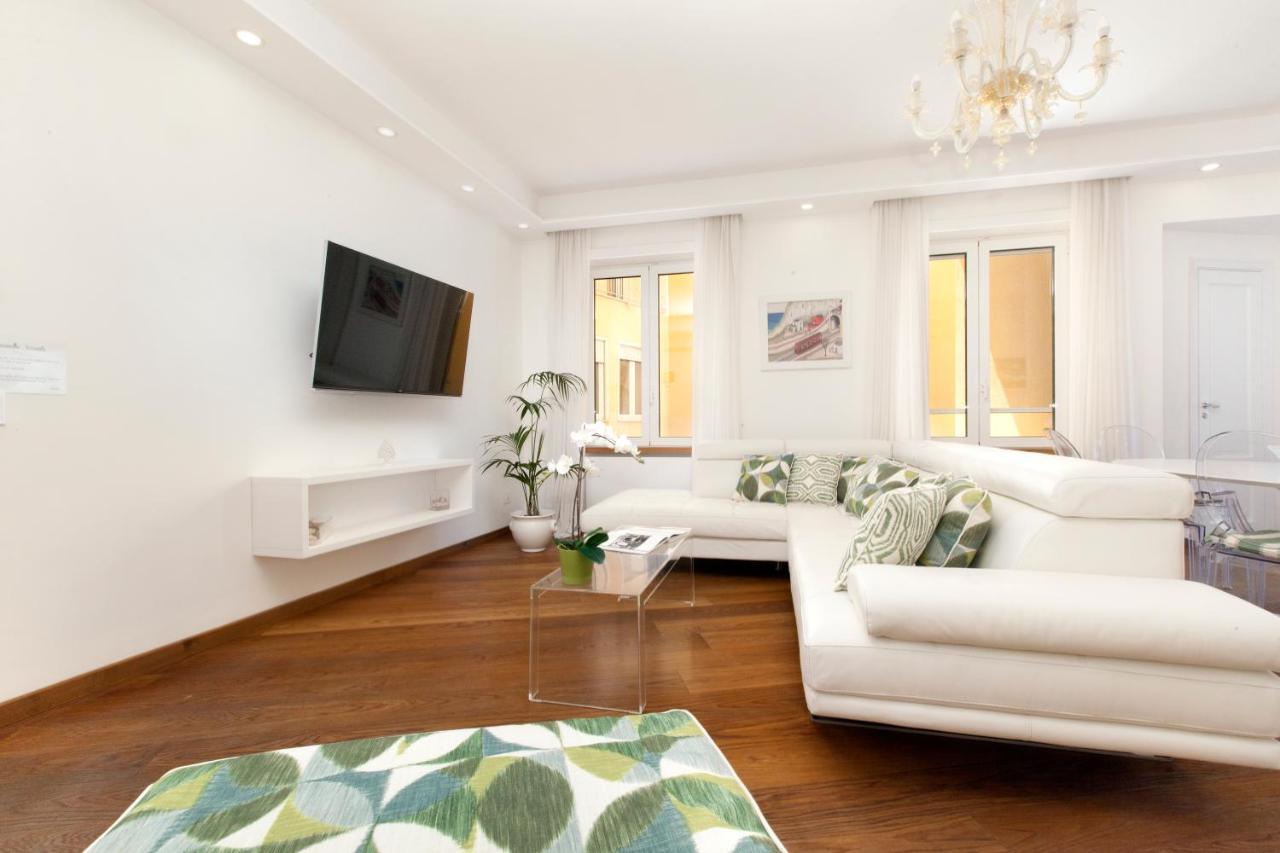 Sorrentovibes - Luxury Home Sea View & Jacuzzi In Sorrento Centre Ngoại thất bức ảnh