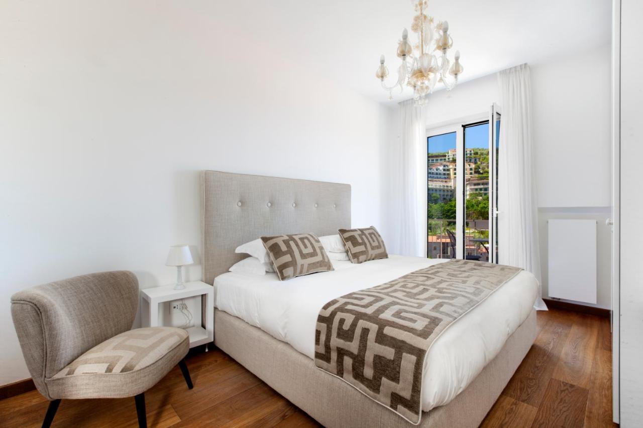 Sorrentovibes - Luxury Home Sea View & Jacuzzi In Sorrento Centre Ngoại thất bức ảnh